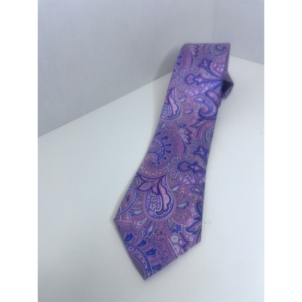 Saddlebred Silk Blue and Pink Paisley 59/3.25 Free Shipping